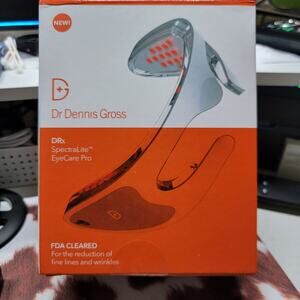 NEW Dr. Dennis Gross SpectraLite™ Eye Care Pro Red Light Therapy Eye Mask